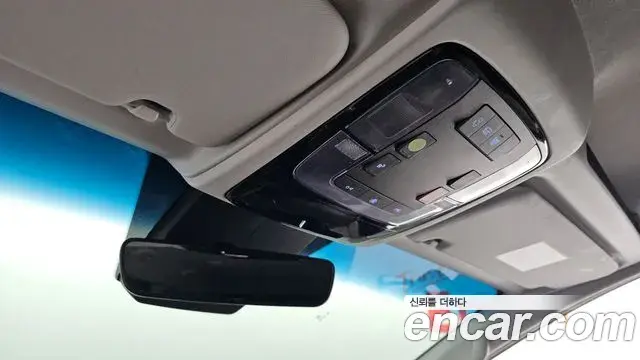 Hyundai Staria 2023 — Фото 18/20