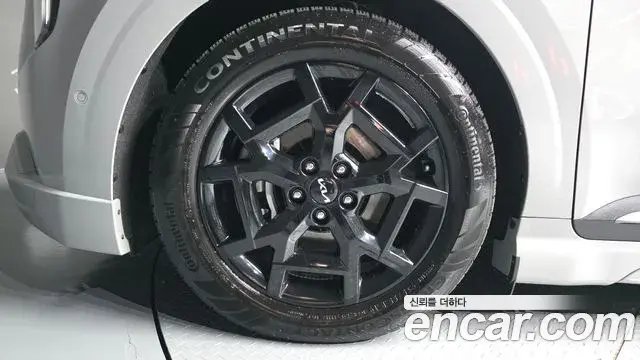 Kia Carnival 2025 — Photo 6/20