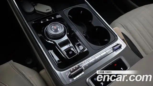 Kia Carnival 2025 — Photo 14/20