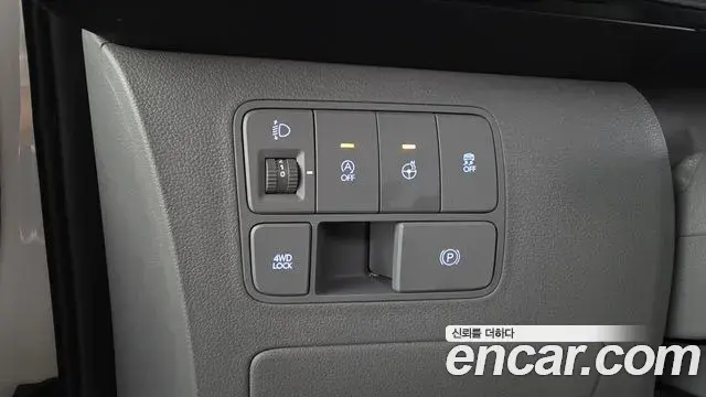 Hyundai Staria 2025 — Photo 19/20