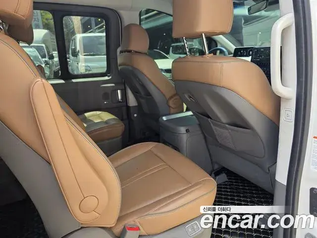 Hyundai Staria 2022 — Фото 14/20