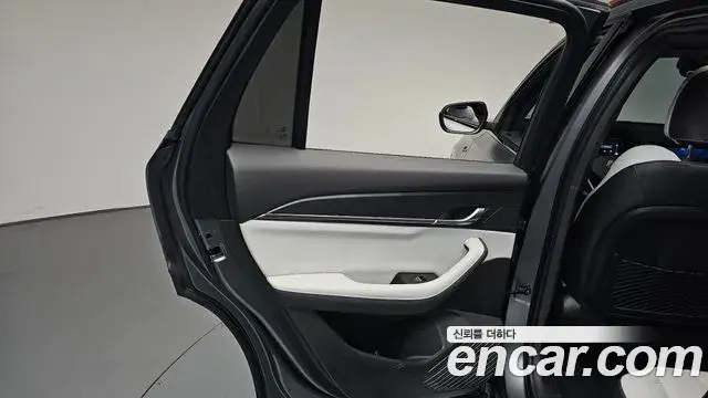 Renault Samsung Grand Koleos 2025 — Photo 28/38