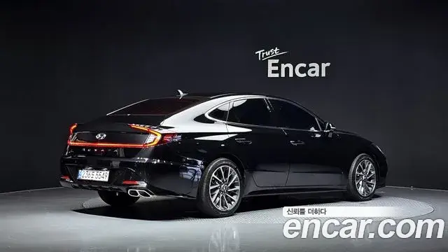 Hyundai Sonata 2021 — Фото 2/20