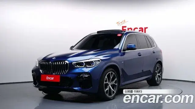 BMW X5 2021 — Фото 1/20