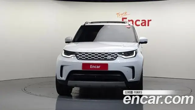 Land Rover Discovery 5 2021 — Photo 3/20