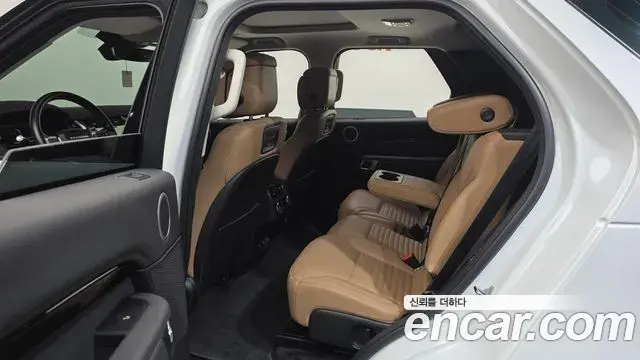 Land Rover Discovery 5 2021 — Photo 12/20