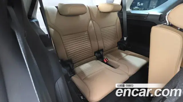 Land Rover Discovery 5 2021 — Photo 13/20