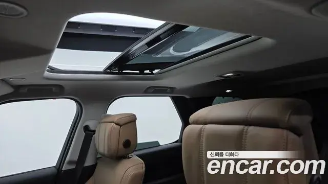 Land Rover Discovery 5 2021 — Photo 17/20