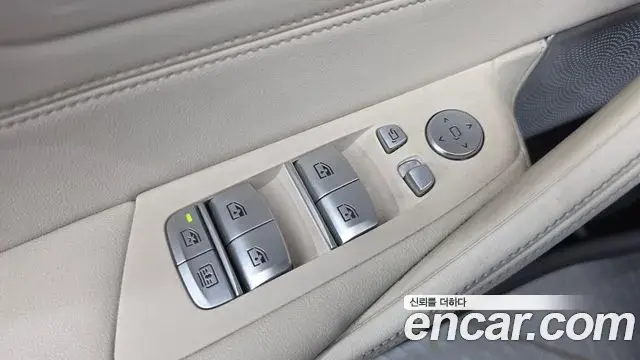 BMW 5 Series 2022 — Фото 17/20