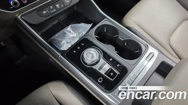 Kia Carnival 2024 — Photo 9/20