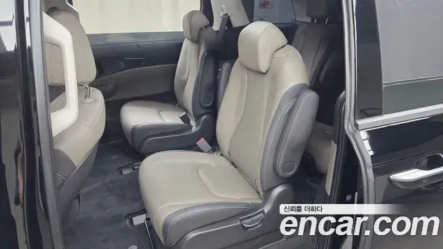 Kia Carnival 2024 — Photo 12/20