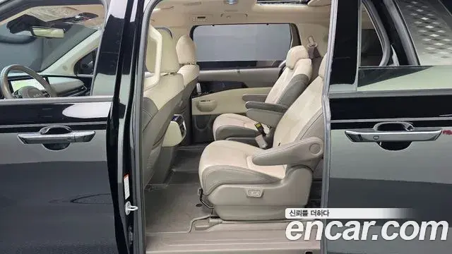 Kia Carnival 2024 — Фото 11/20