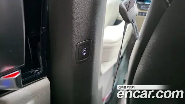 Kia Carnival 2024 — Şəkil 34/34