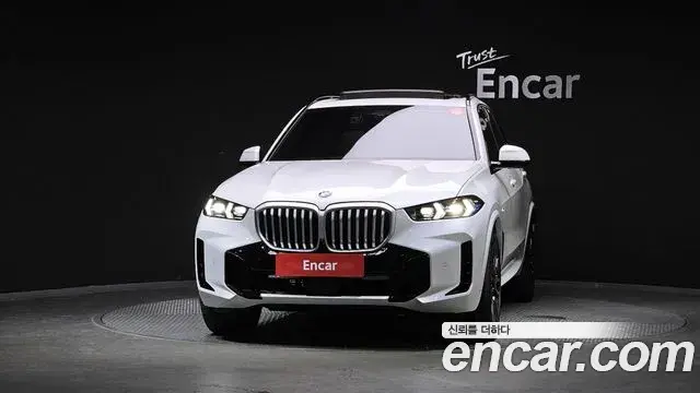 BMW X5 2025 — Фото 2/20