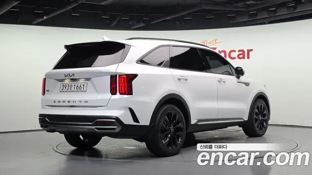 Kia Sorento 2022 — Фото 2/20