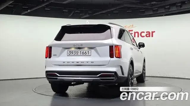 Kia Sorento 2022 — Фото 4/20