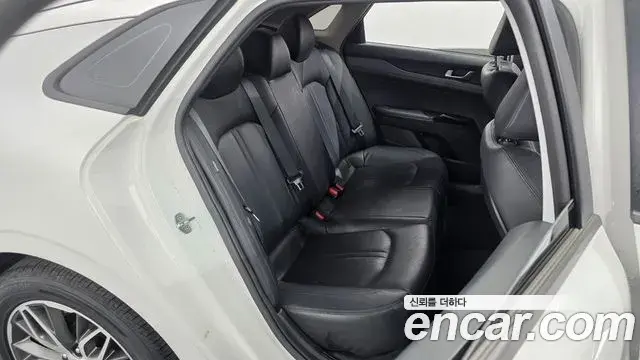 Kia K5 2022 — Photo 11/20