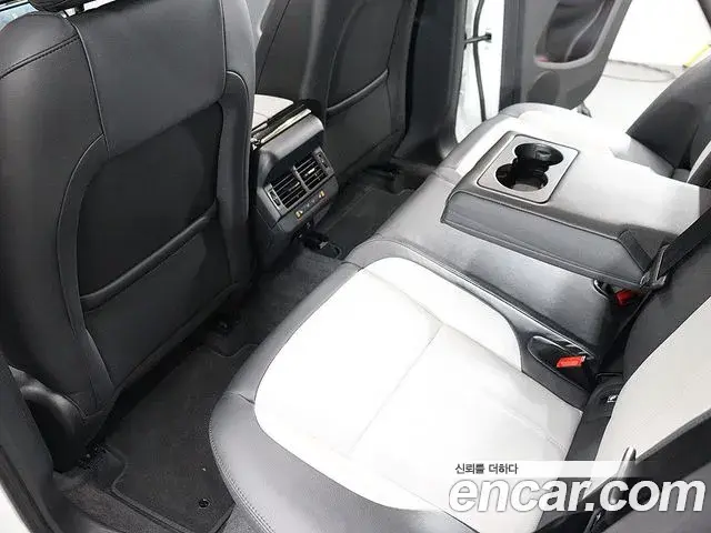 Land Rover Range Rover Evoque 2025 — Photo 7/20