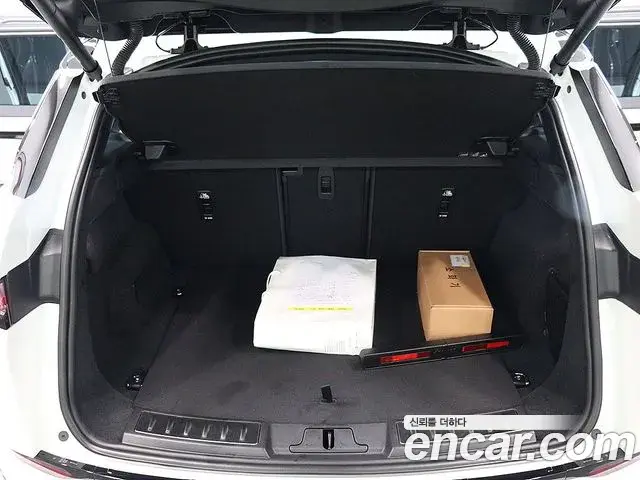 Land Rover Range Rover Evoque 2025 — Photo 4/20