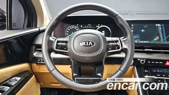 Kia Carnival 2020 — Photo 14/20