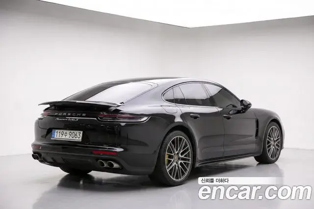 Porsche Panamera 2021 — Фото 4/20