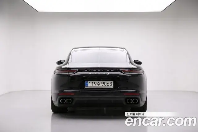 Porsche Panamera 2021 — Фото 5/20