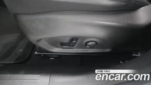 Jeep Renegade 2022 — Photo 35/35