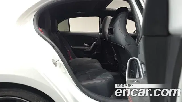 Mercedes-Benz A-Class 2025 — Фото 12/20