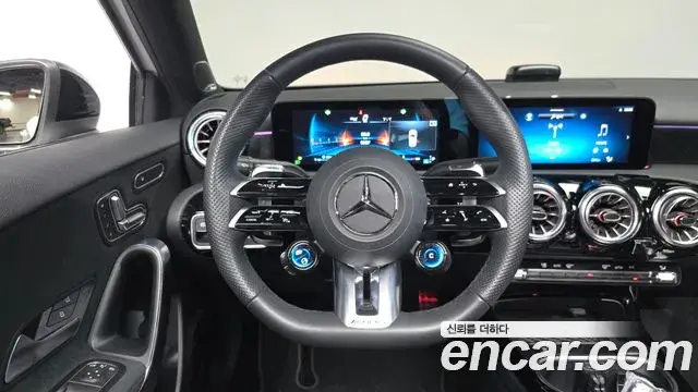 Mercedes-Benz A-Class 2025 — Фото 13/20