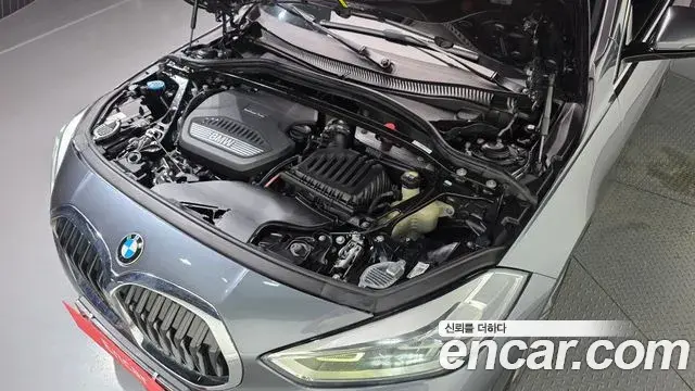 BMW 1 Series 2020 — Şəkil 6/20