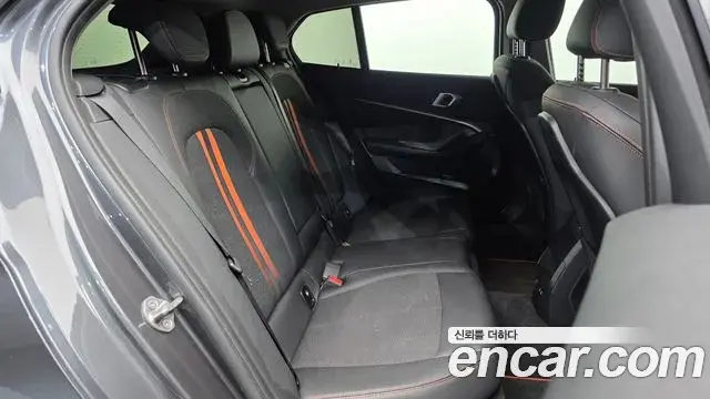 BMW 1 Series 2020 — Şəkil 12/20