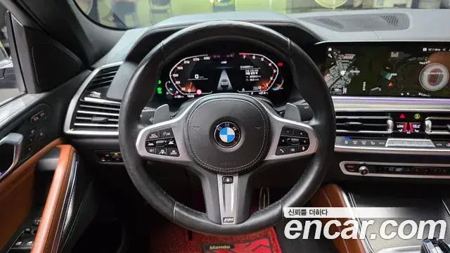 BMW X6 2021 — Фото 13/20