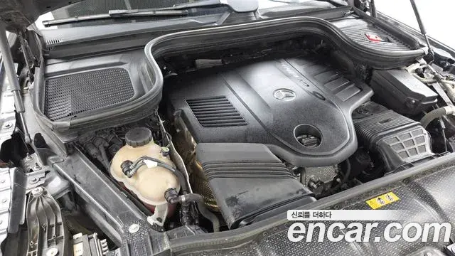 Mercedes-Benz GLE-Class 2021 — Фото 6/20