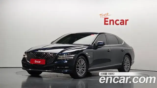 Genesis Electrified G80 2023 — Photo 1/20