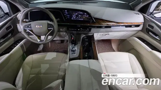 Cadillac Escalade 2021 — ფოტო 21/42