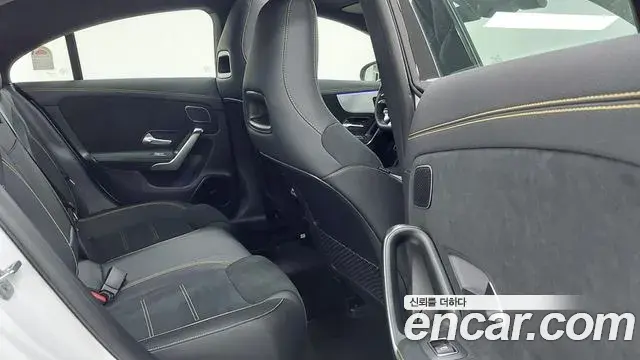 Mercedes-Benz CLA-Class 2025 — Фото 8/20