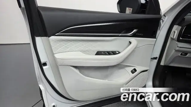 Renault Samsung Filante 2026 — Photo 21/36