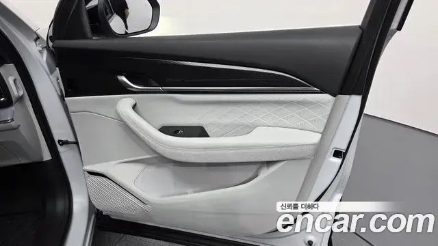 Renault Samsung Filante 2026 — Photo 10/36