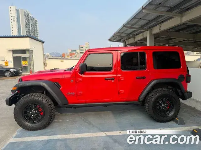 Jeep Wrangler 2025 — Фото 3/15