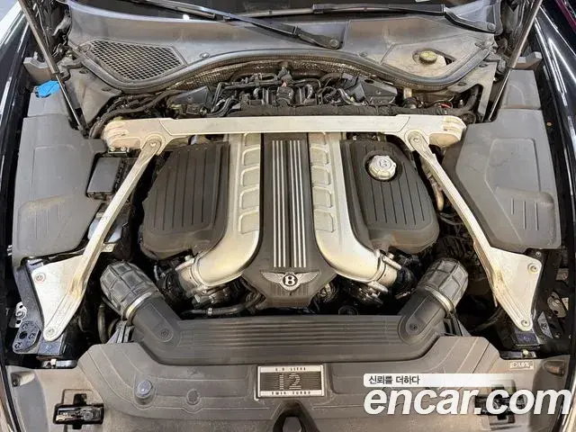 Bentley Continental GT 2019 — Photo 10/20