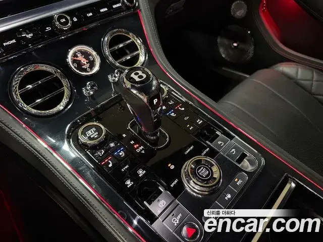 Bentley Continental GT 2019 — Photo 19/20