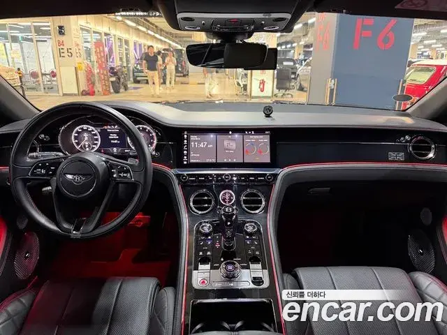 Bentley Continental GT 2019 — Photo 15/20