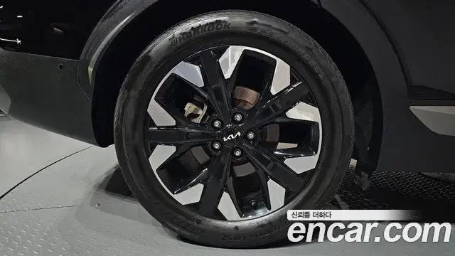 Kia Sportage 2022 — ფოტო 21/37