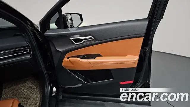 Kia Sportage 2022 — ფოტო 3/37