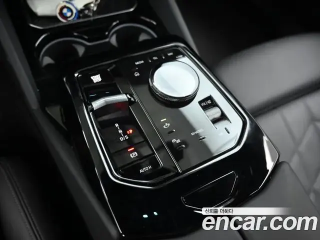 BMW 5 Series 2024 — Фото 8/20