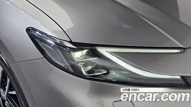 Toyota Camry 2025 — Photo 23/33