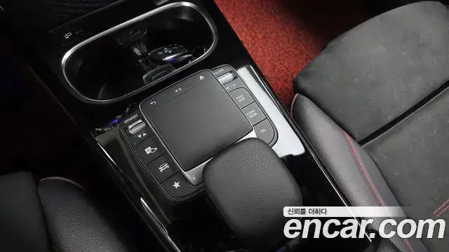 Mercedes-Benz CLA-Class 2020 — Фото 18/20