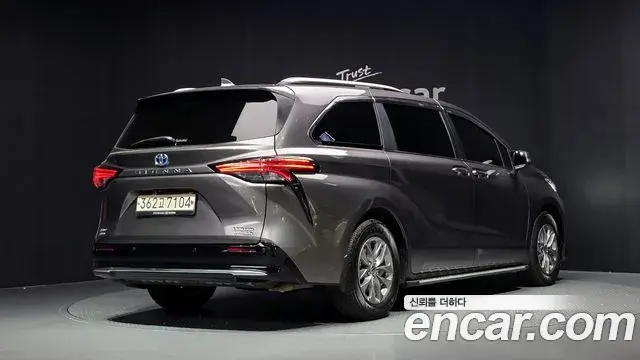 Toyota Sienna 2024 — Şəkil 27/38