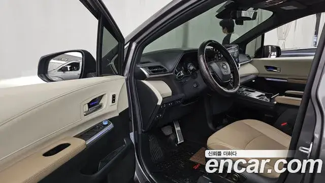 Toyota Sienna 2024 — Şəkil 29/38
