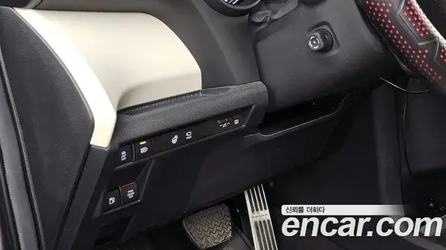Toyota Sienna 2024 — Şəkil 31/38